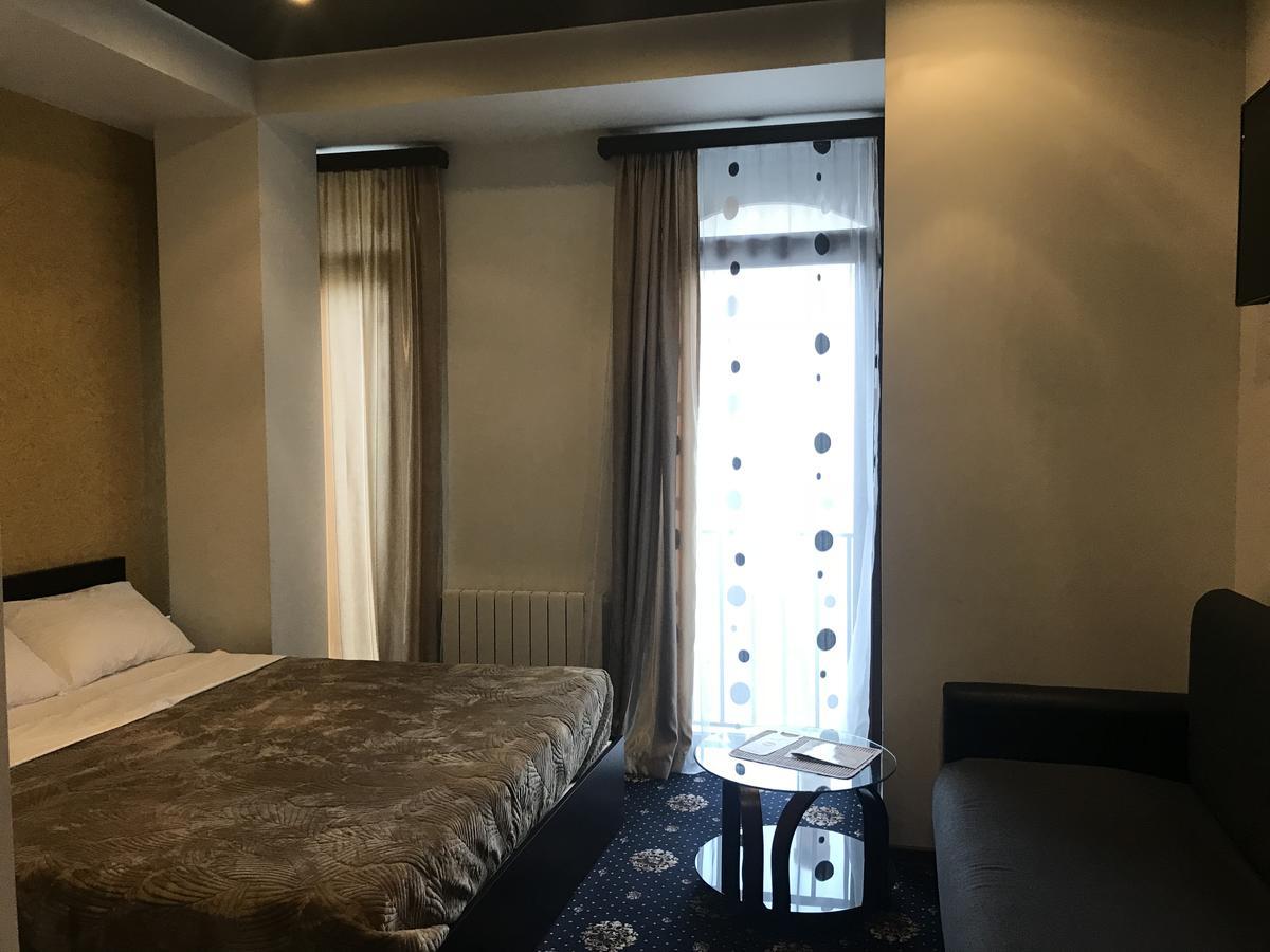 Hotel Du Vin Rouge Tbilisi Esterno foto